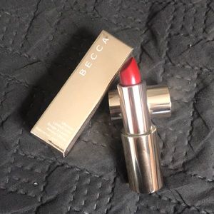 BECCA ultimate lipstick love - scarlet